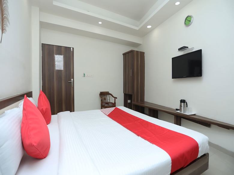 Hotel Oyo 14593 Smart Rooms By Shree Vatika