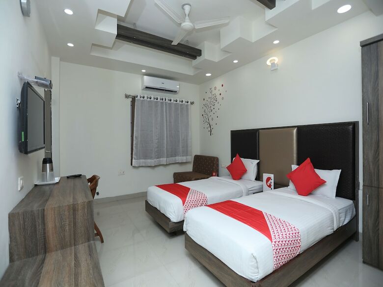 Hotel Oyo 14593 Smart Rooms By Shree Vatika