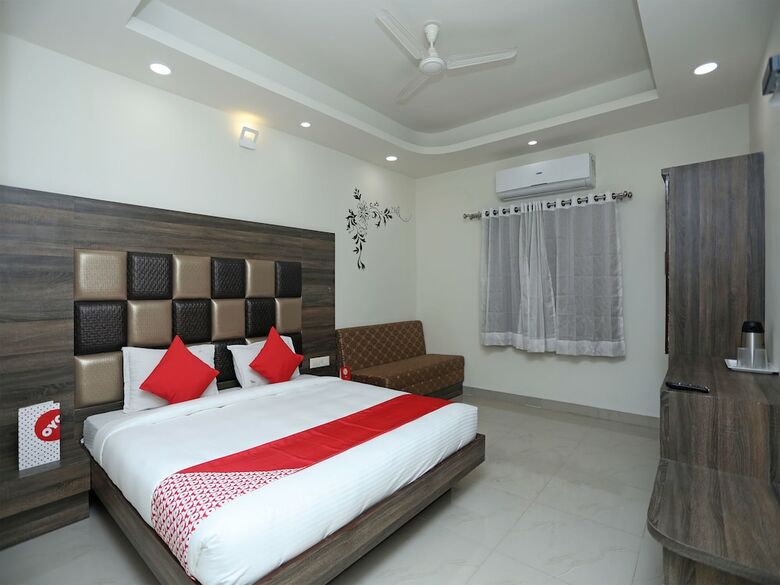 Hotel Oyo 14593 Smart Rooms By Shree Vatika