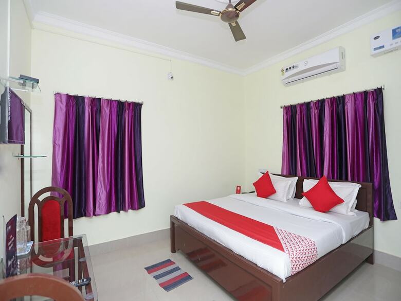 Hotel Oyo 13859 Soveet Residency