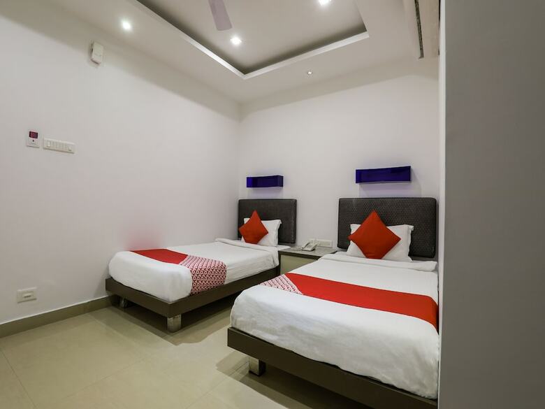 Hotel Oyo 14504 The Conclave