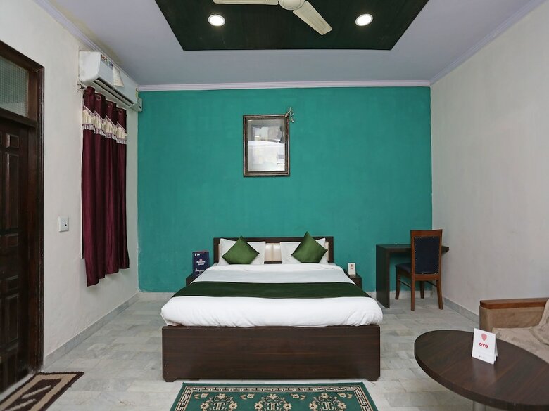 Oyo 13852 Hotel Maharana Palace