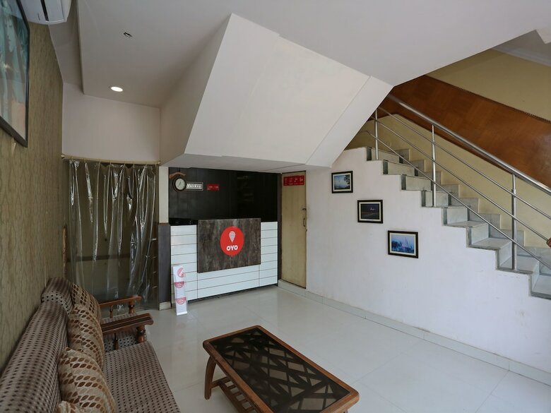 Oyo 13852 Hotel Maharana Palace