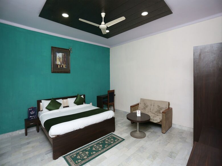 Oyo 13852 Hotel Maharana Palace