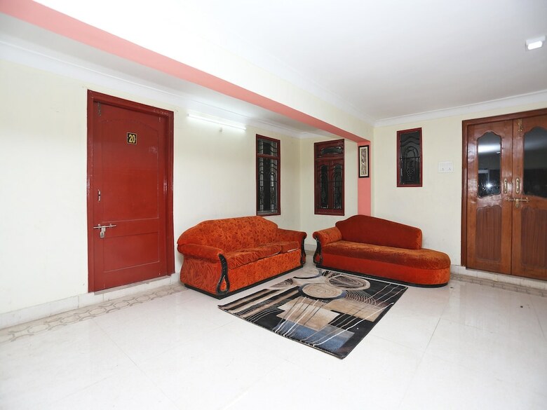 Hotel Oyo 14354 Amar Marriage Palace