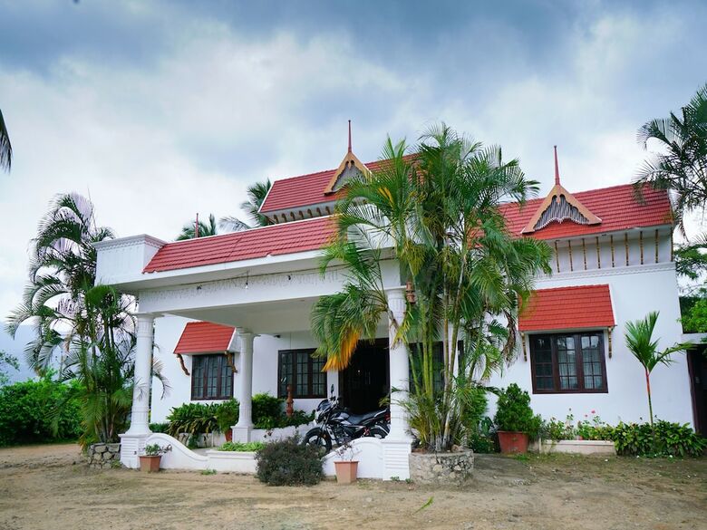 Apartamentos Oyo 15510 Chandana Annexe