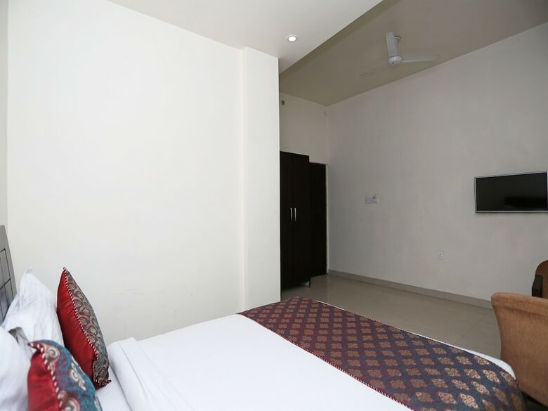 Oyo 5474 Hotel Aries