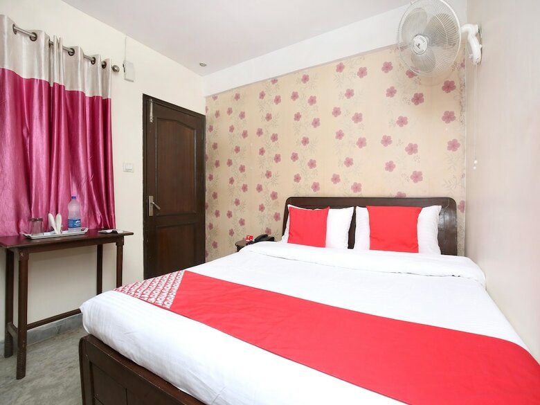 Oyo 15523 Hotel Jd Inn