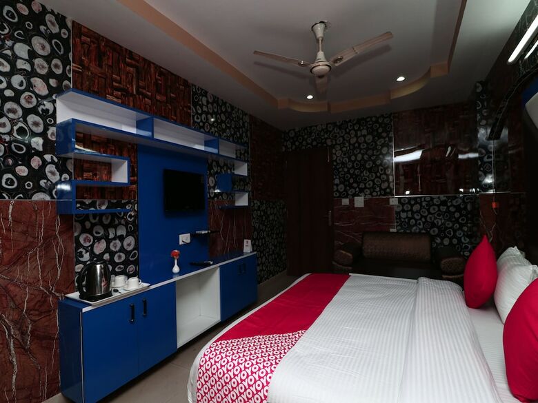 Apartamento Oyo 15794 Jatin Hotel