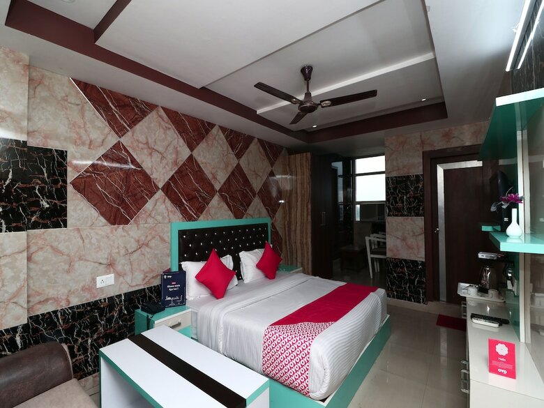 Apartamento Oyo 15794 Jatin Hotel