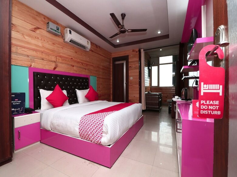 Apartamento Oyo 15794 Jatin Hotel