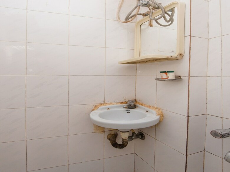 Oyo 13471 Hotel Homestay