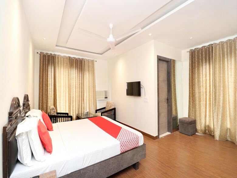 Oyo 15890 Hotel Sunciti Extension