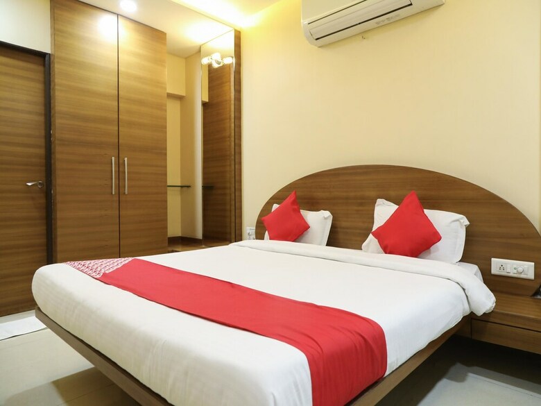 Hotel Oyo 4264 Jog Centre