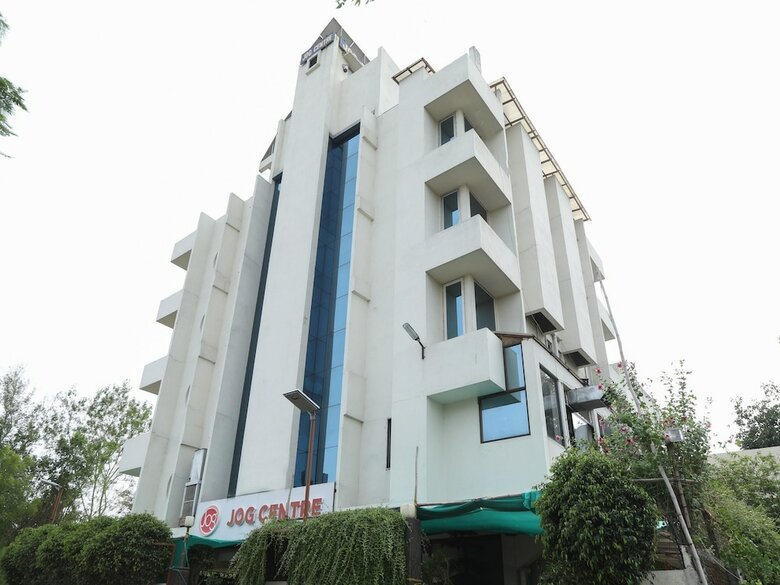 Hotel Oyo 4264 Jog Centre