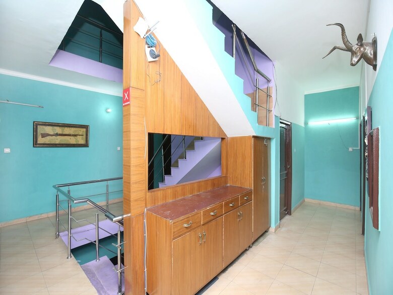 Oyo 5906 Hotel Parvaaz