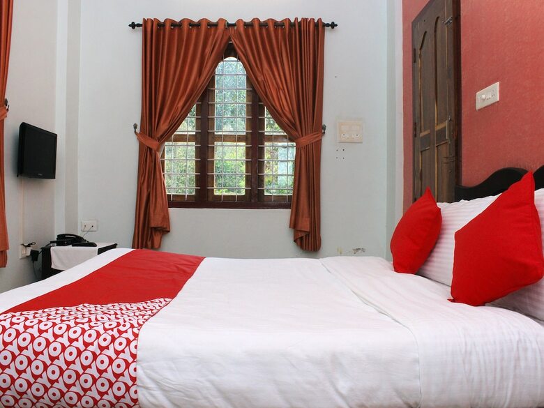 Hotel Oyo 14135 Ashly's Residency