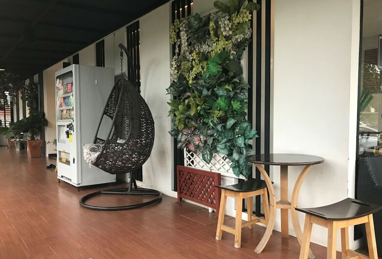 Hotel Grand Esie Service Apartment