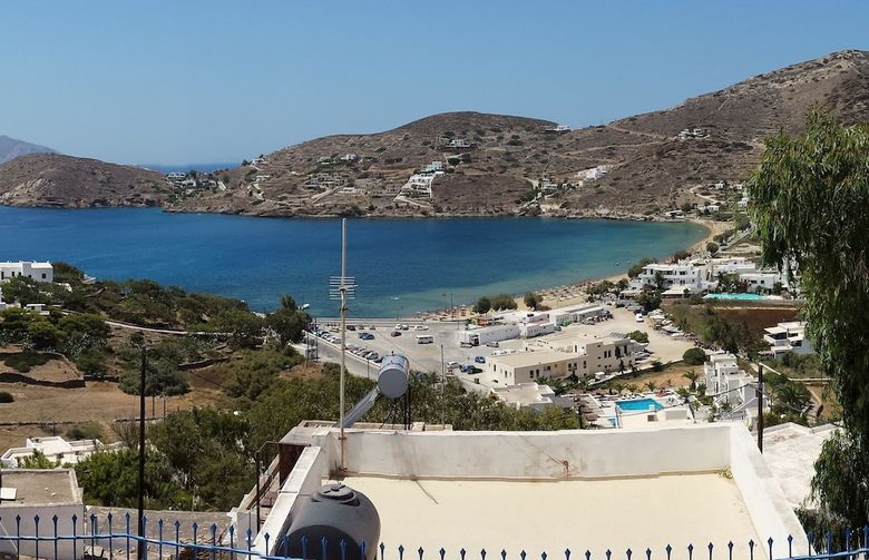 Hotel Grandma Vasiliki Rooms To Let