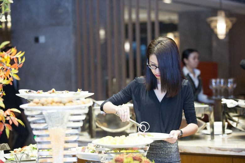 Sunshine Bay Hotel