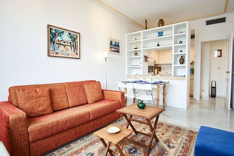 Luminoso  Apartamento En Triana