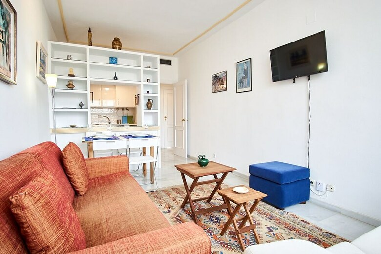 Luminoso  Apartamento En Triana