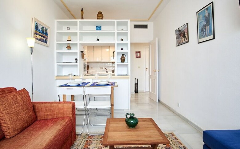 Luminoso  Apartamento En Triana