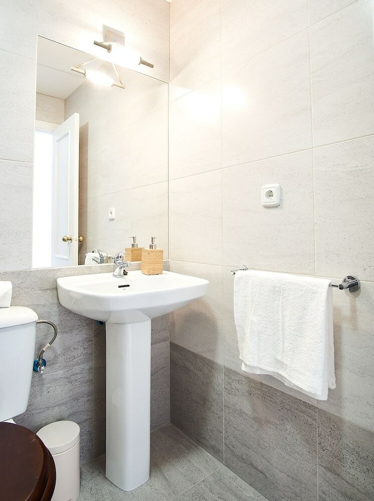 Luminoso  Apartamento En Triana