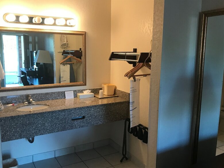 Hotel Days Inn By Wyndham Cave City