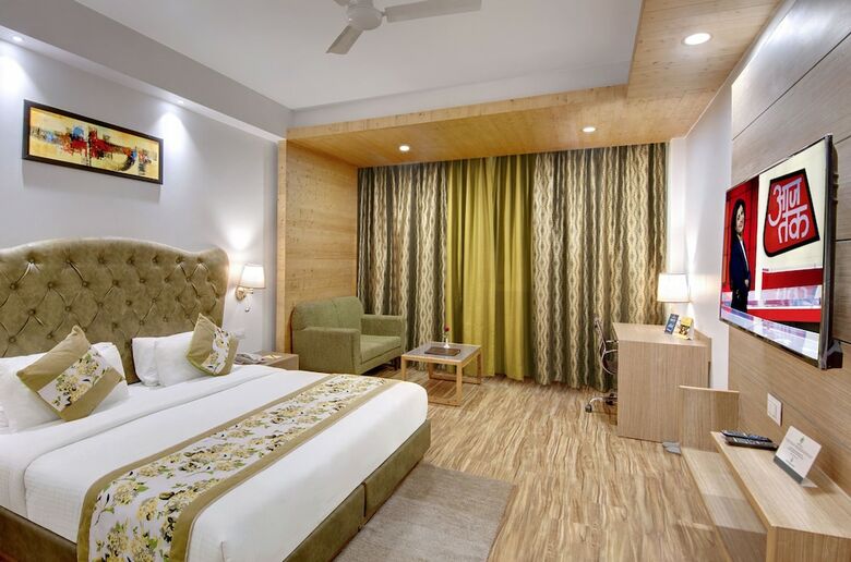 Hotel The Orchard Greens Resort And Spa