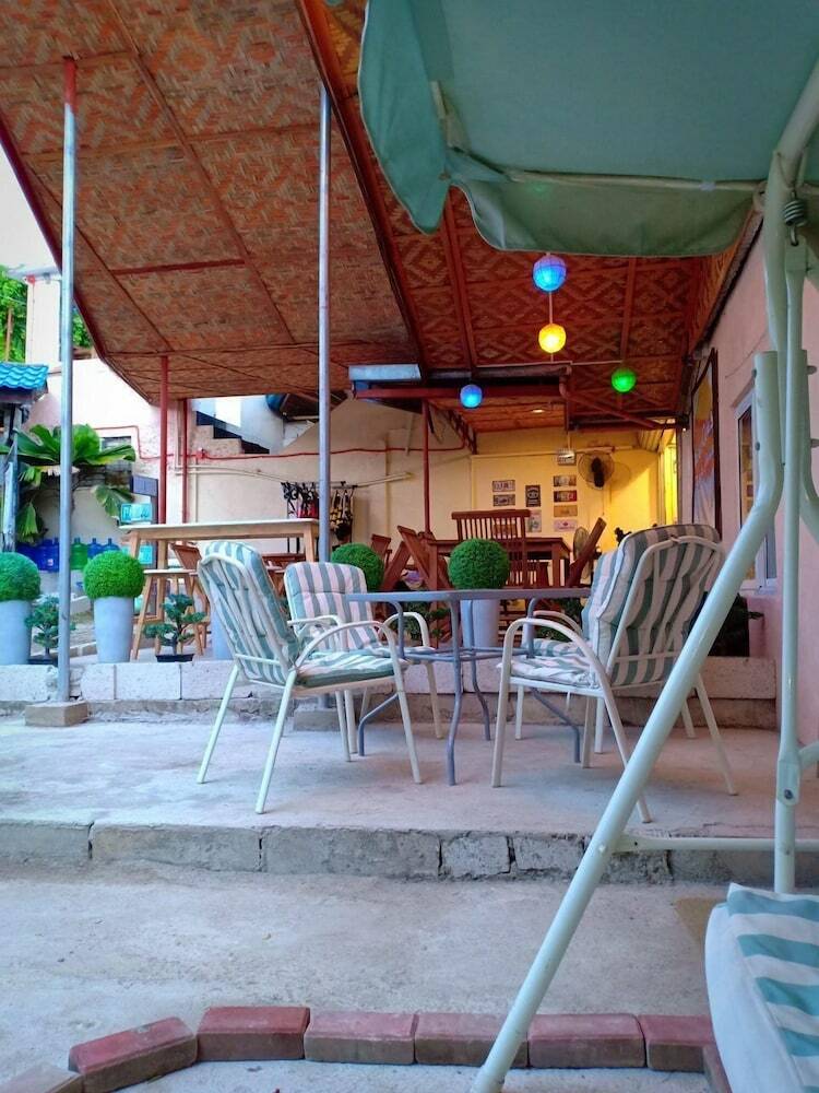 Hotel Westcoast Guest House