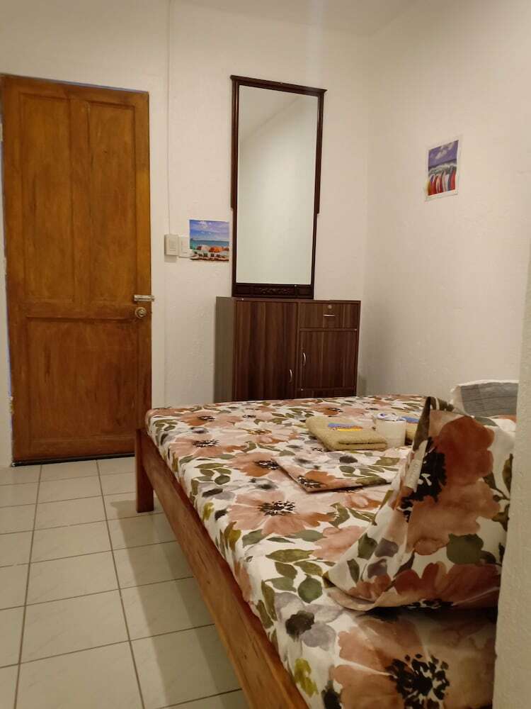 Hotel Westcoast Guest House