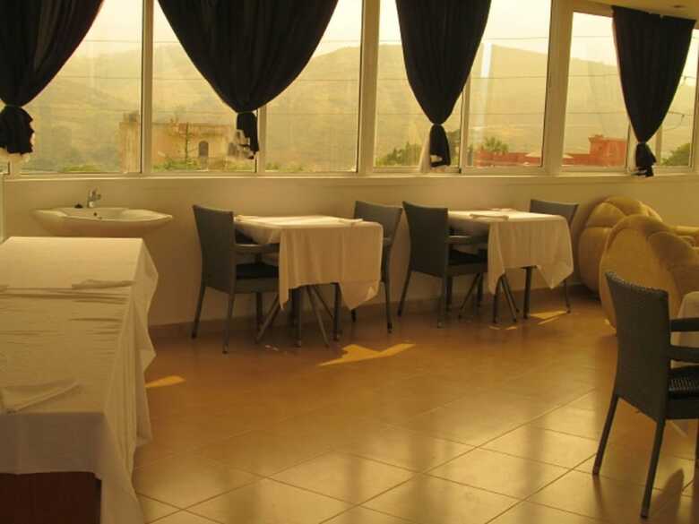 Hotel Malak Tingis