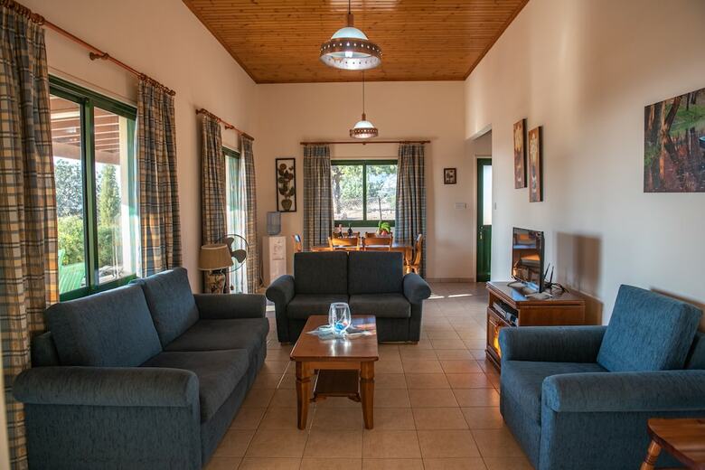 Adonis Villa