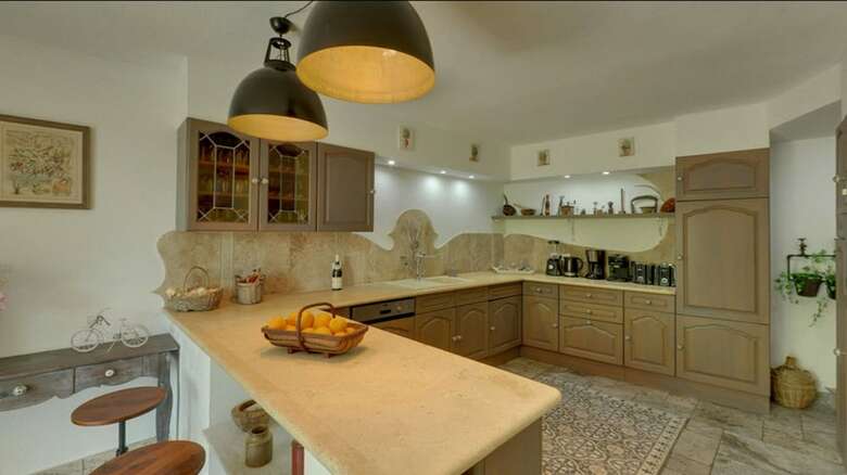 Le Mas Des 5 Fontaines. Gite