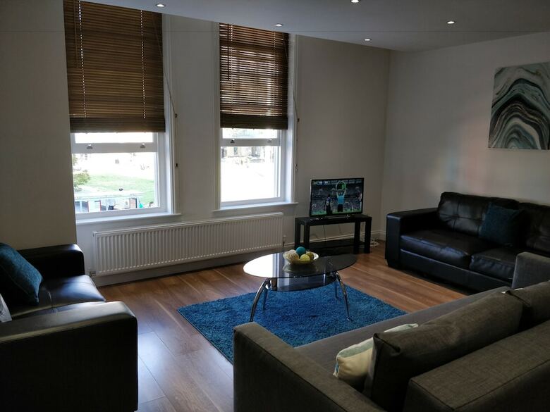 Clifton Apartment
