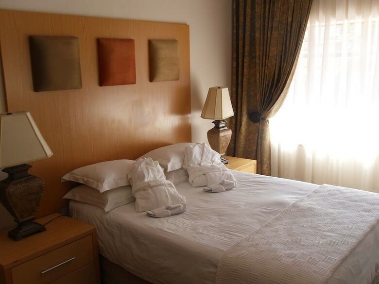 Hotel The Orchards Executive Accomodation