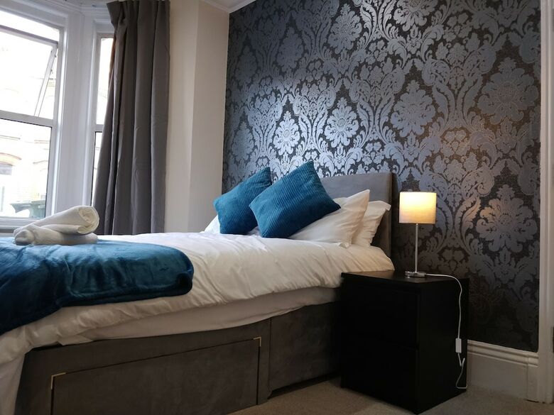 Hotel Lyndhurst House