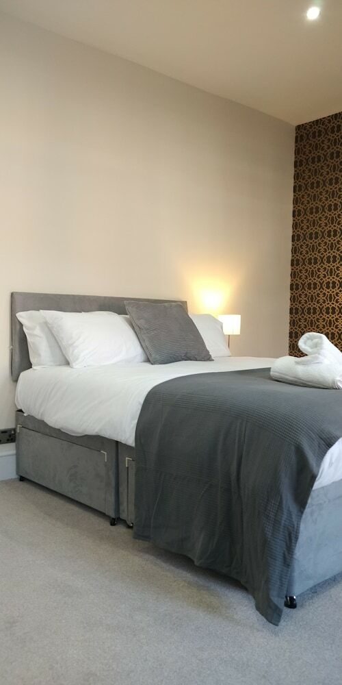 Hotel Lyndhurst House