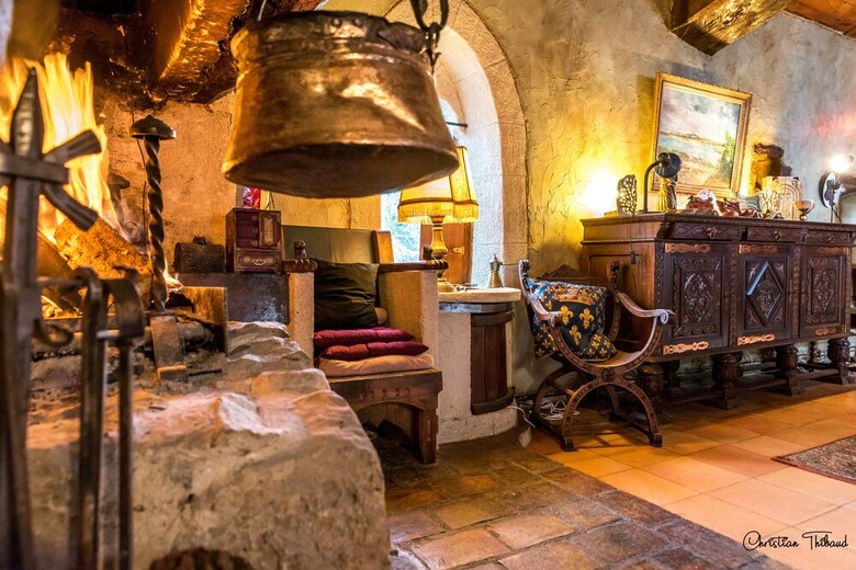 Bed & Breakfast Mas Fabr�gue - Ambiance M�di�vale