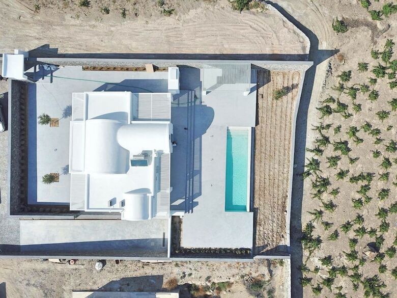 Villa Samsara - Santorini Luxury Retreat