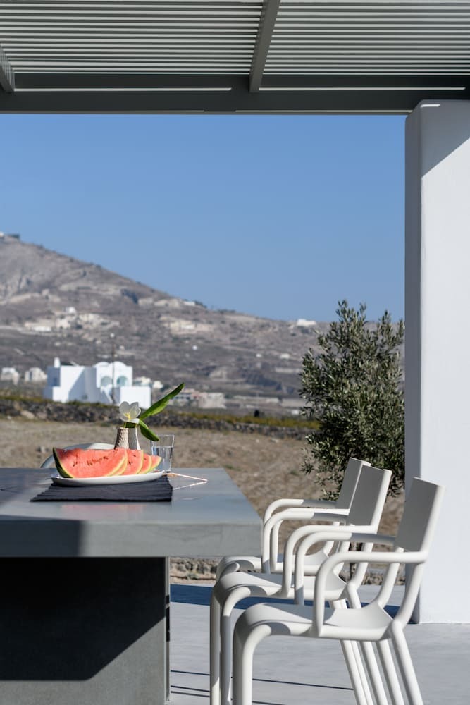 Villa Samsara - Santorini Luxury Retreat