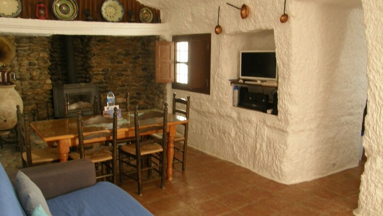 Agroturismo Cueva El Guindas