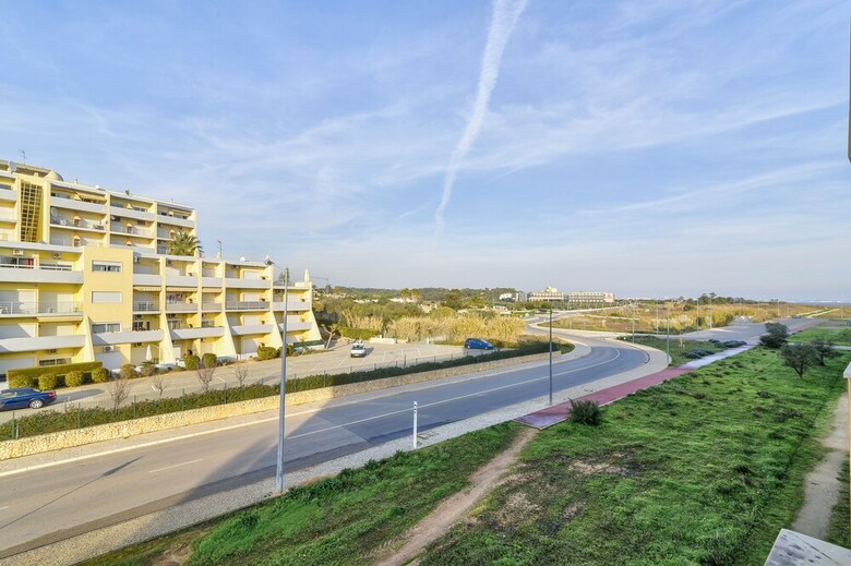 Sea La Vie Apartment