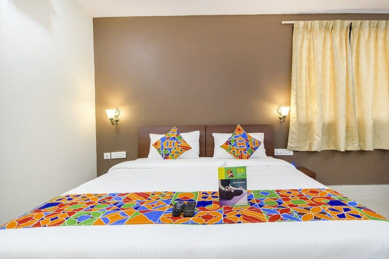 Fabhotel Windsor Castle Inn Brigade Rd