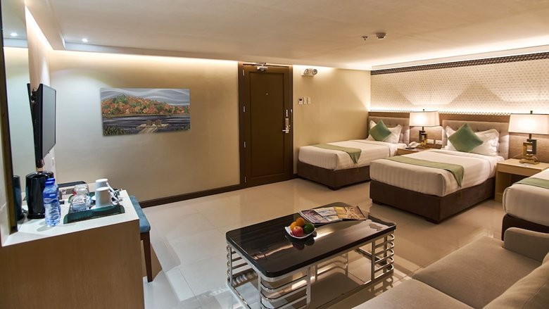 J7 Hotel Iloilo
