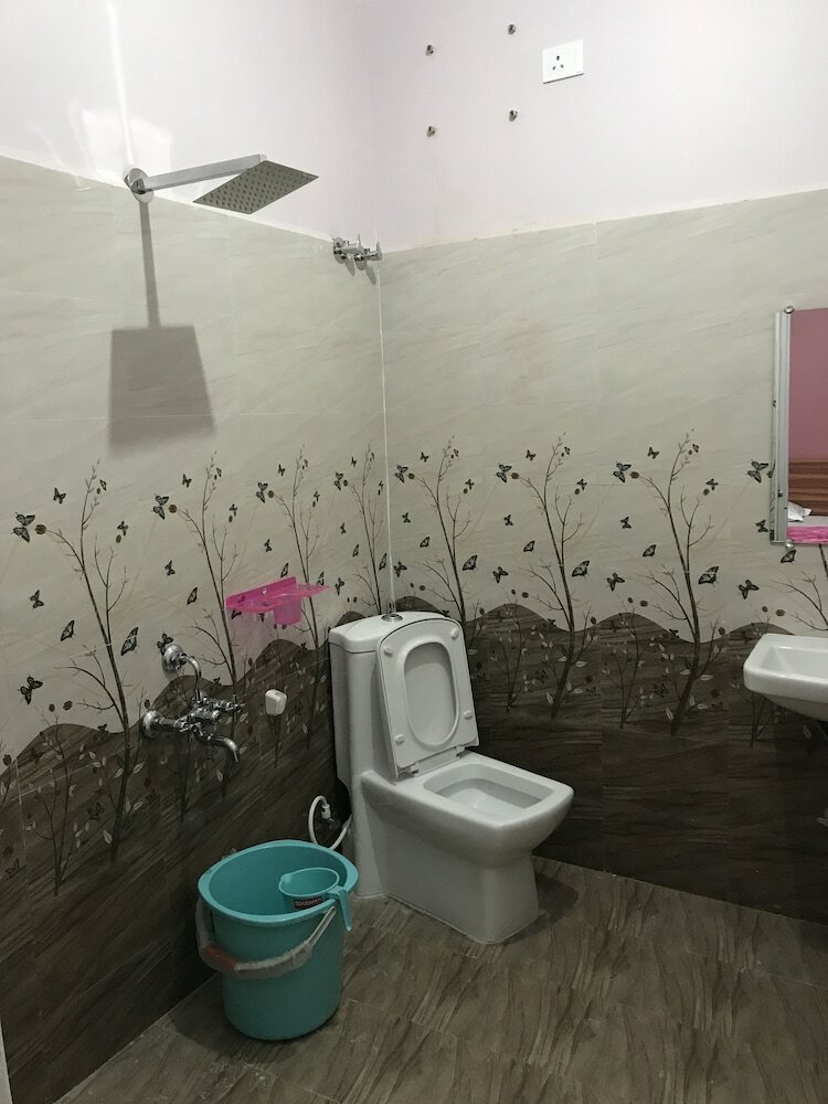 Hotel Praba Rooms And Cottages
