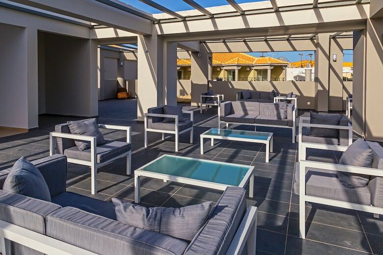 Hotel White Olive Premium Laganas - All Inclusive