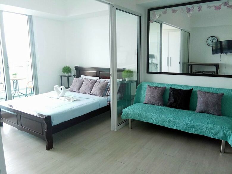 Condo At Azure By Metro Booking Bnb