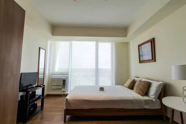 Condo At Azure By Metro Booking Bnb